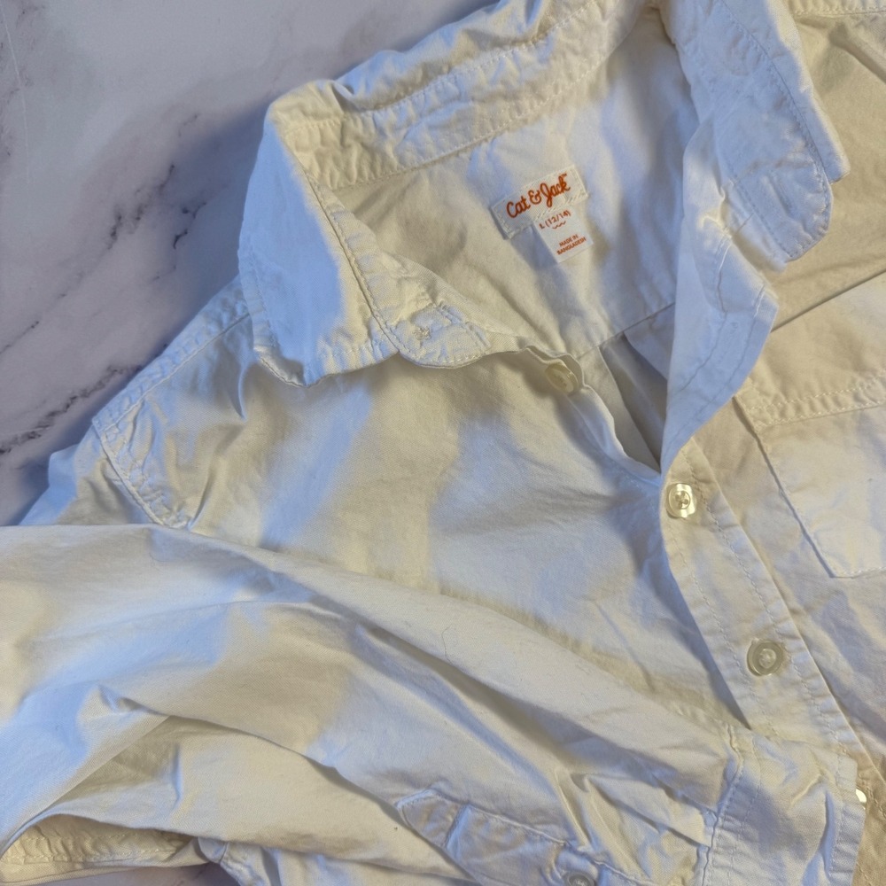 Cat & Jack Boys White‎ Long Sleeve Button Down Shirt, Kid Size L (10/12)